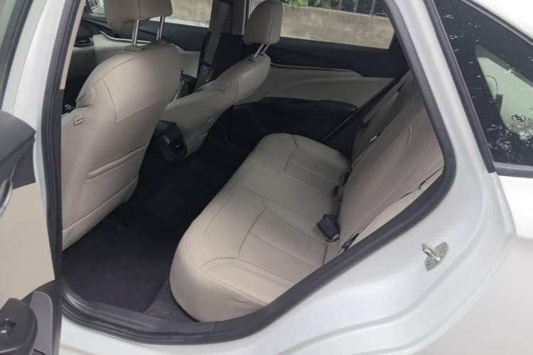 Used Buick GT 2019 15T Manual Elite Version China VI Standard Left Rear Seat