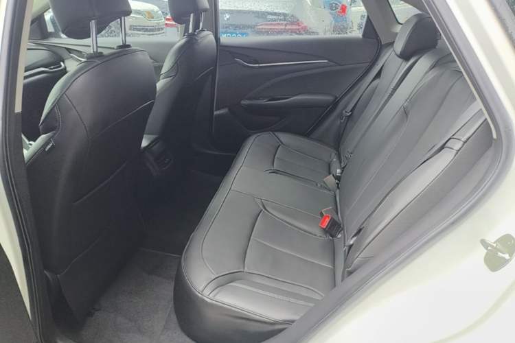 Used Buick GT 2019 18T Automatic Connected Elite Model China VI Standard Left Rear Seat