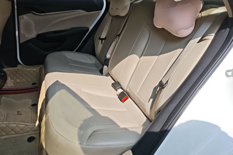 Used Buick GT 2019 15T Dual-Clutch Connected Elite Version China V Standard Left Rear Seat