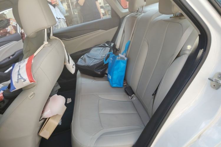Used Buick GT 2019 15T Dual-Clutch Connected Elite Model China VI Left Rear Seat