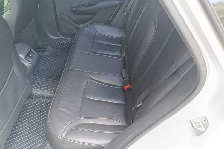 Used Buick GT 2019 18T Automatic Connected Elite Model China VI Standard Left Rear Seat