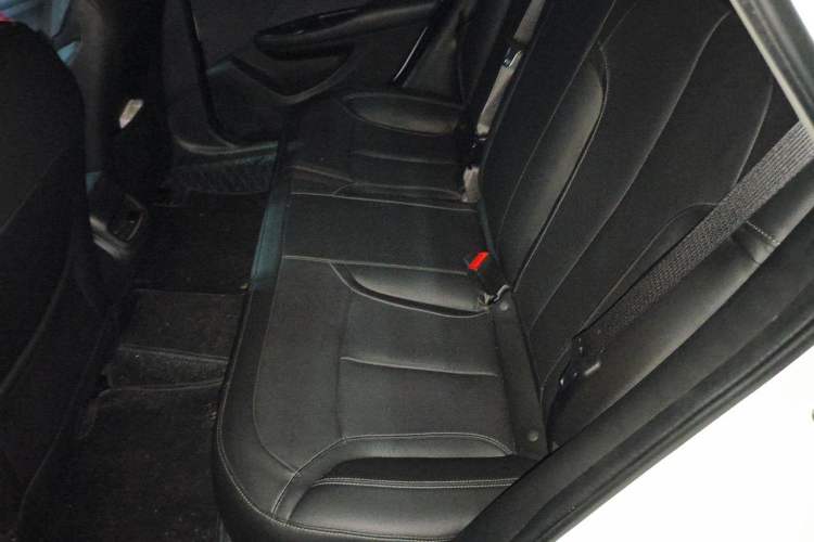Used Buick GT 2019 18T Automatic Connected Elite Model China V Standard Left Rear Seat