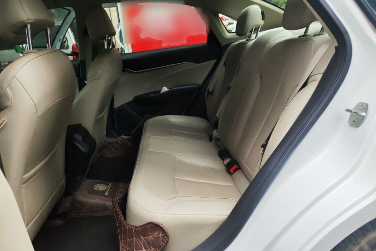 Used Buick GT 2019 15T Dual-Clutch Connected Elite Model China VI Left Rear Seat