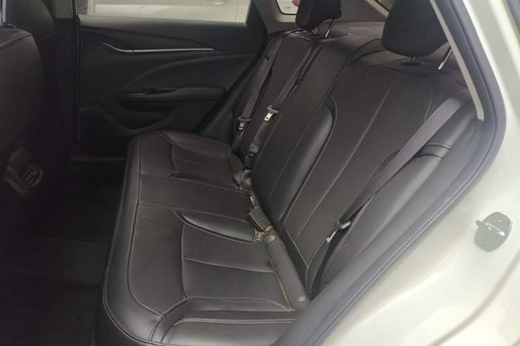 Used Buick GT 2019 18T Automatic Connected Elite Model China VI Standard Left Rear Seat