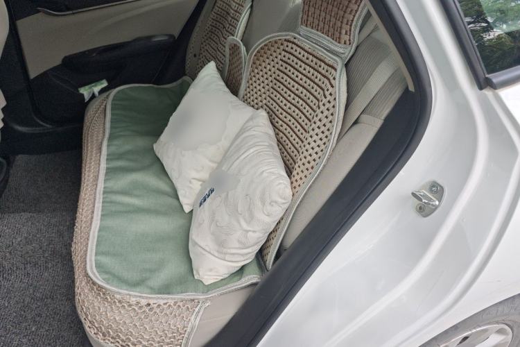 Used Buick GT 2019 15T Dual-Clutch Advanced Version China VI Standard Left Rear Seat