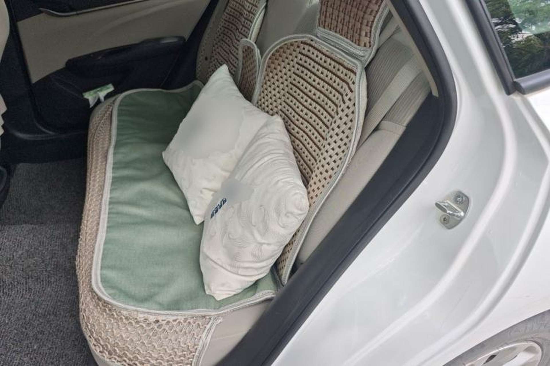 Used Buick GT 2019 15T Dual-Clutch Advanced Version China VI Standard Left Rear Seat
