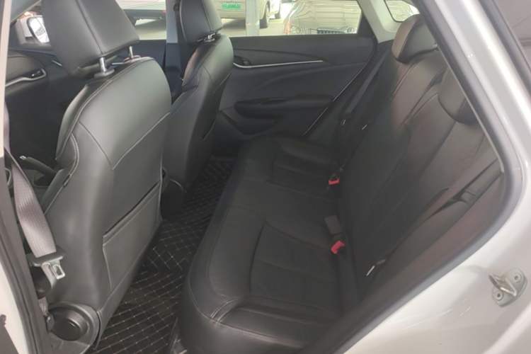 Used Buick GT 2019 18T Automatic Connected Elite Model China VI Standard Left Rear Seat