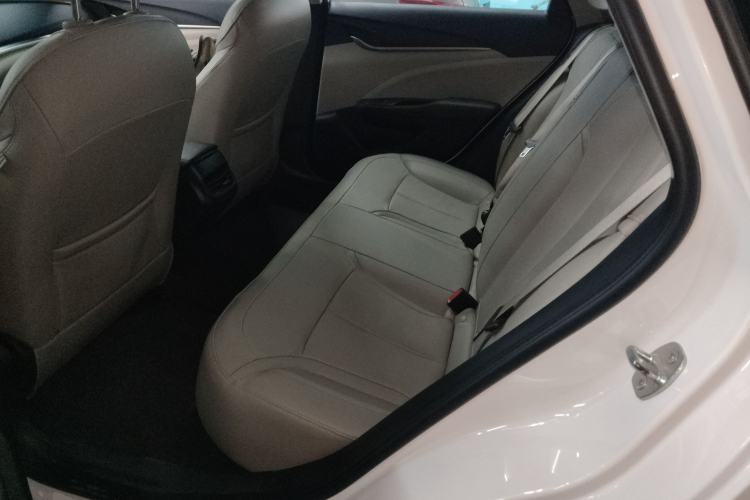 Used Buick GT 2019 15T Dual-Clutch Connected Elite Model China VI Left Rear Seat