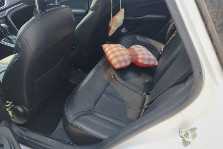 Used Buick GT 2019 18T Automatic Connected Elite Model China VI Standard Left Rear Seat