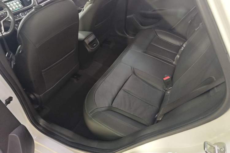 Used Buick GT 2019 18T Automatic Connected Elite Model China VI Standard Left Rear Seat