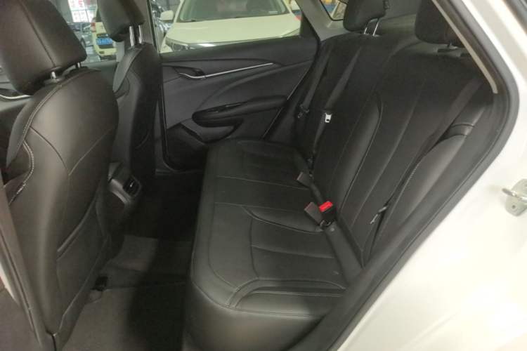 Used Buick GT 2019 18T Automatic Connected Elite Model China VI Standard Left Rear Seat