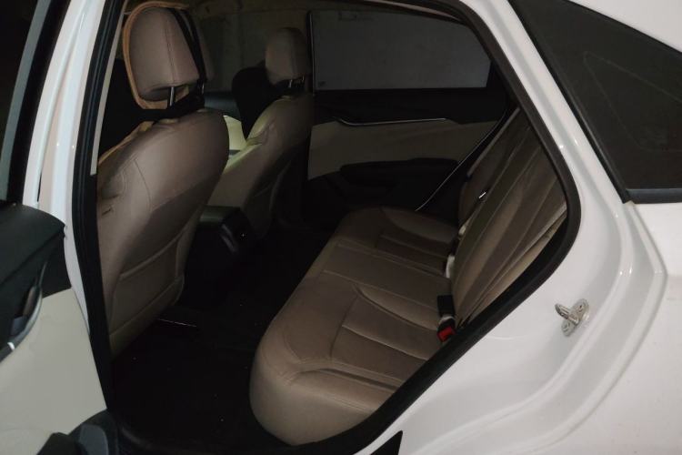Used Buick GT 2019 15T Manual Elite Version China VI Standard Left Rear Seat