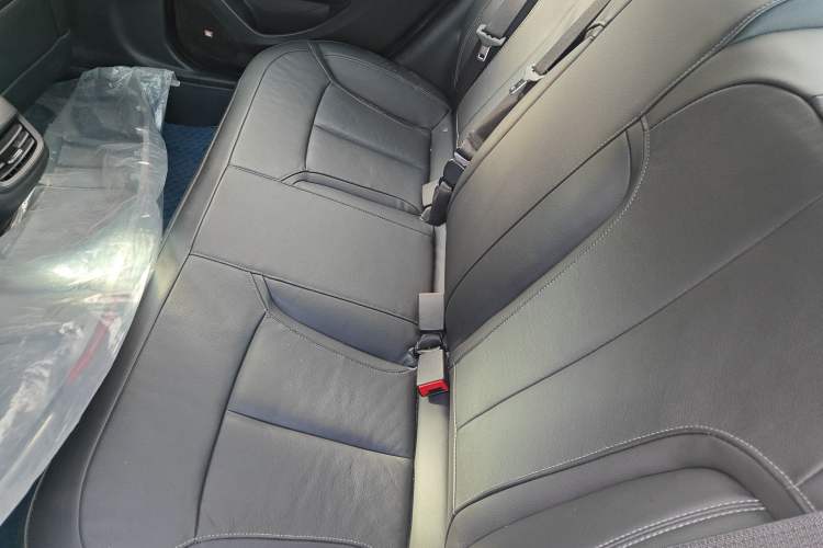 Used Buick GT 2019 18T Automatic Connected Elite Model China VI Standard Left Rear Seat