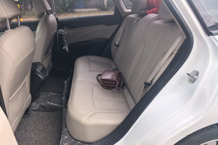 Used Buick GT 2019 15T Dual-Clutch Connected Elite Version China V Standard Left Rear Seat