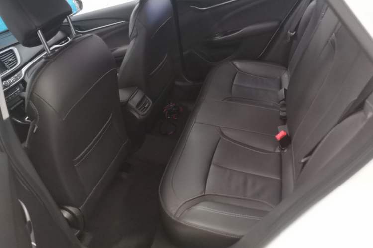 Used Buick GT 2019 18T Automatic Connected Elite Model China VI Standard Left Rear Seat