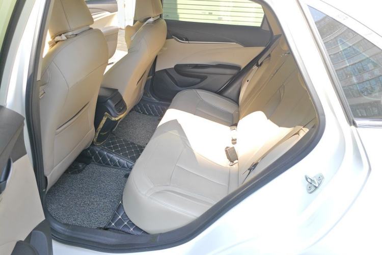 Used Buick GT 2019 15T Dual-Clutch Connected Elite Version China V Standard Left Rear Seat