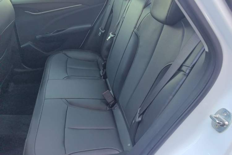 Used Buick GT 2019 18T Automatic Connected Elite Model China VI Standard Left Rear Seat