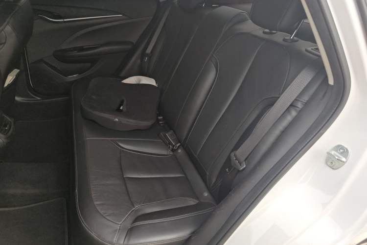 Used Buick GT 2019 18T Automatic Connected Elite Model China VI Standard Left Rear Seat
