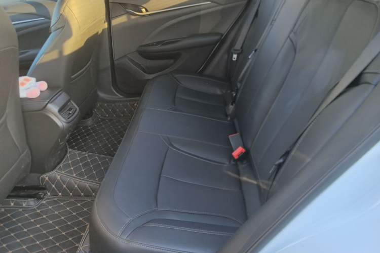Used Buick GT 2019 18T Automatic Connected Elite Model China VI Standard Left Rear Seat