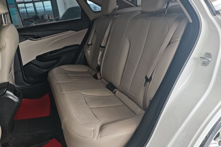 Used Buick GT 2019 15T Dual-Clutch Connected Elite Model China VI Left Rear Seat