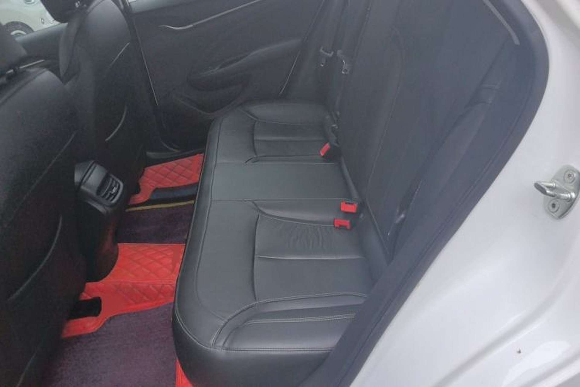 Used Buick GT 2019 18T Automatic Connected Elite Model China V Standard Left Rear Seat