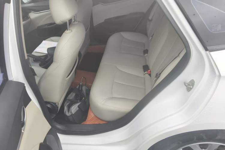 Used Buick GT 2019 15T Dual-Clutch Advanced Version China VI Standard Left Rear Seat