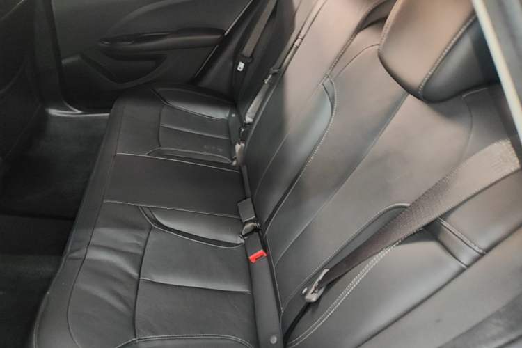 Used Buick GT 2019 18T Automatic Connected Elite Model China VI Standard Left Rear Seat