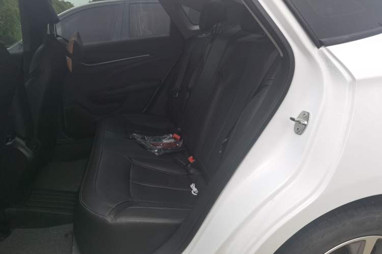 Used Buick GT 2019 18T Automatic Connected Elite Model China VI Standard Left Rear Seat