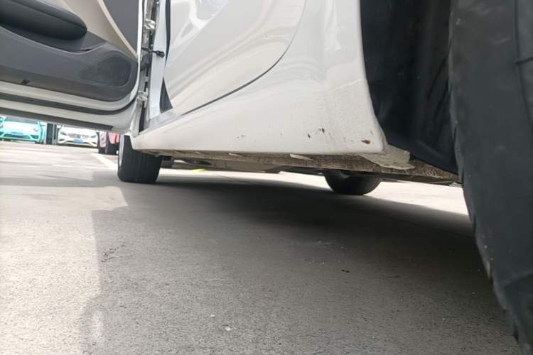 Used Buick GT 2019 15T Dual-Clutch Advanced Version China VI Standard Left Side Sill