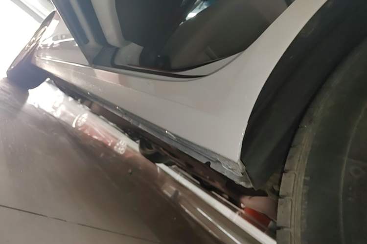 Used Buick GT 2019 15T Dual-Clutch Connected Elite Model China VI Left Side Sill