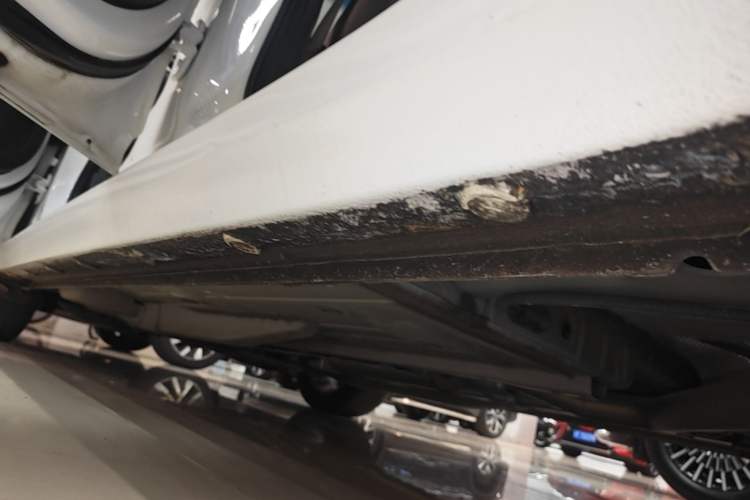Used Buick GT 2019 18T Automatic Connected Elite Model China VI Standard Left Side Sill
