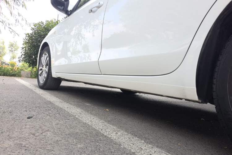Used Buick GT 2019 18T Automatic Connected Elite Model China V Standard Left Side Sill
