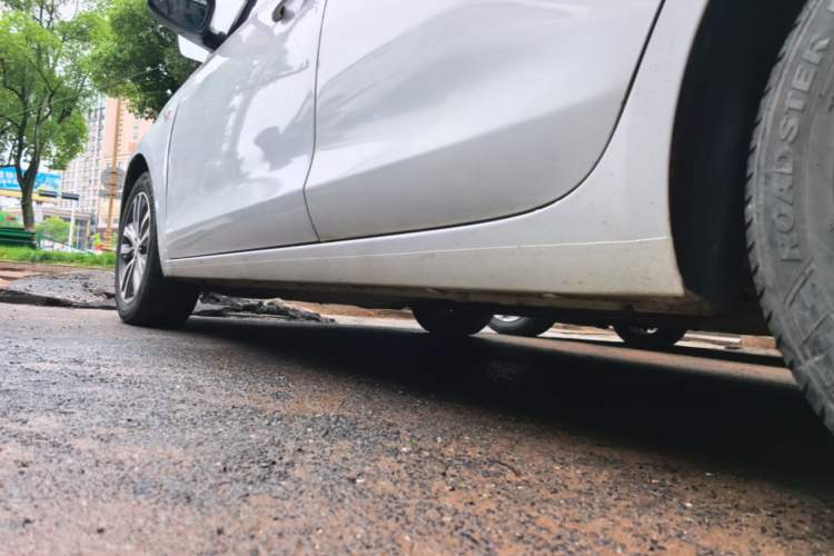 Used Buick GT 2019 18T Automatic Connected Elite Model China V Standard Left Side Sill