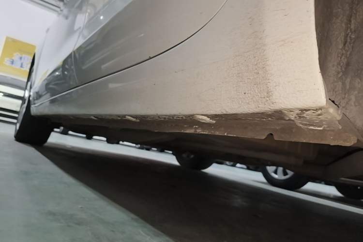 Used Buick GT 2019 15T Dual-Clutch Connected Elite Version China V Standard Left Side Sill