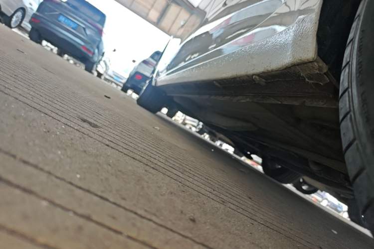Used Buick GT 2019 18T Automatic Connected Elite Model China VI Standard Left Side Sill