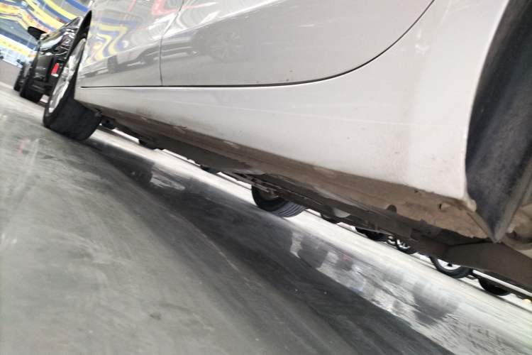 Used Buick GT 2019 15T Dual-Clutch Connected Elite Model China VI Left Side Sill