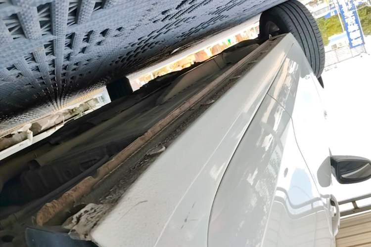 Used Buick GT 2019 18T Automatic Connected Elite Model China VI Standard Left Side Sill