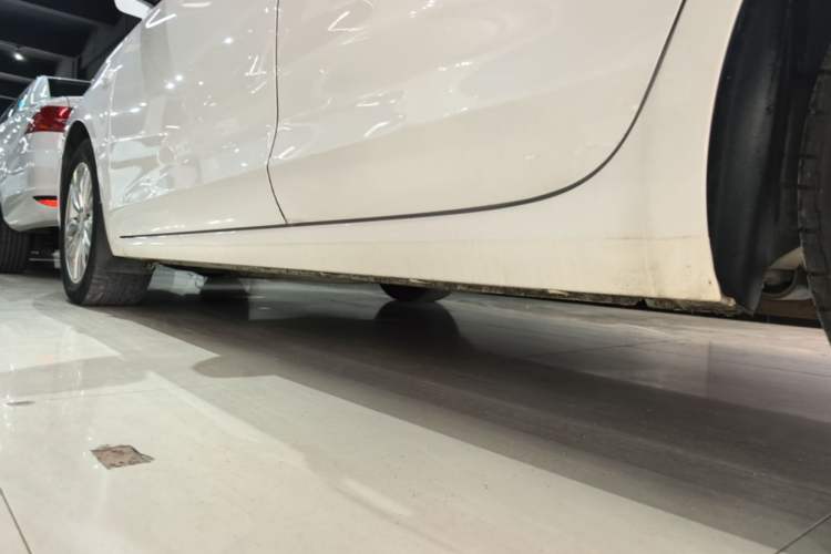 Used Buick GT 2019 15T Dual-Clutch Connected Elite Model China VI Left Side Sill