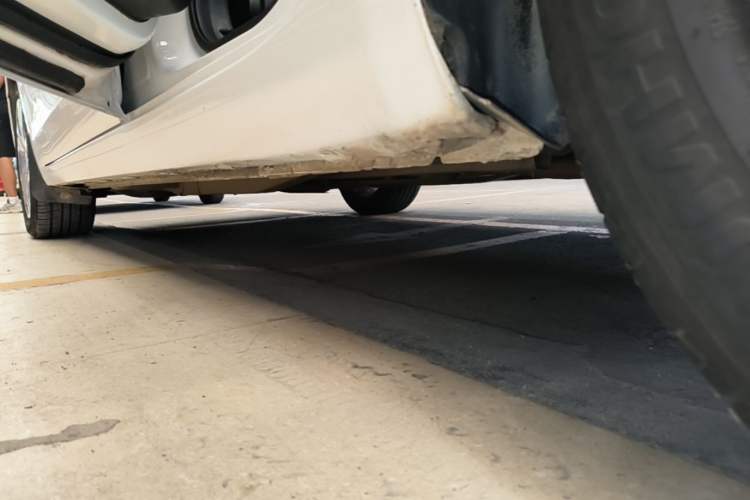 Used Buick GT 2019 18T Automatic Connected Elite Model China VI Standard Left Side Sill