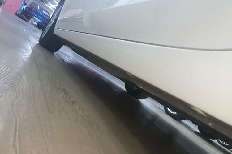 Used Buick GT 2019 18T Automatic Connected Elite Model China VI Standard Left Side Sill