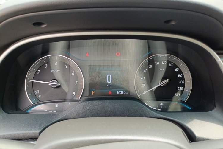 Used Buick GT 2019 18T Automatic Connected Elite Model China VI Standard Odometer Close Up