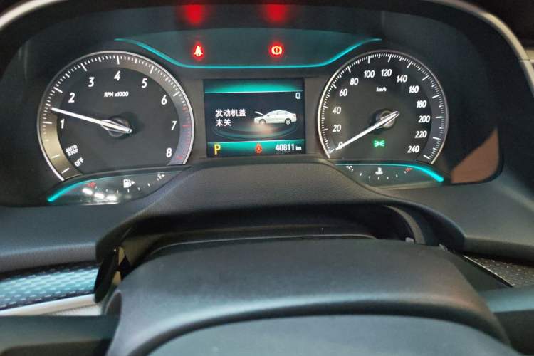 Used Buick GT 2019 15T Dual-Clutch Connected Elite Model China VI Odometer Close Up