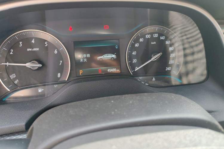 Used Buick GT 2019 15T Dual-Clutch Connected Elite Model China VI Odometer Close Up