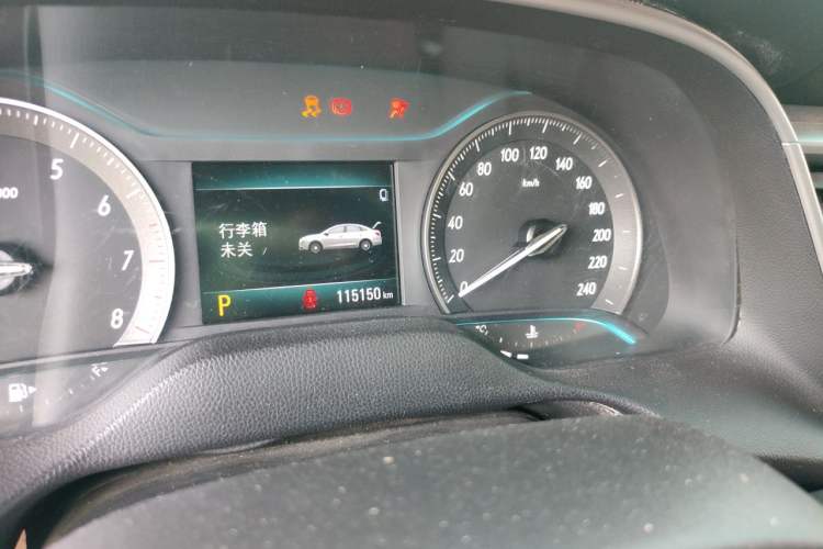 Used Buick GT 2019 18T Automatic Connected Elite Model China VI Standard Odometer Close Up