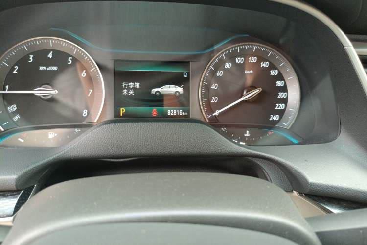 Used Buick GT 2019 15T Dual-Clutch Connected Elite Model China VI Odometer Close Up