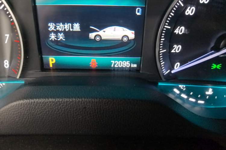 Used Buick GT 2019 18T Automatic Connected Elite Model China VI Standard Odometer Close Up