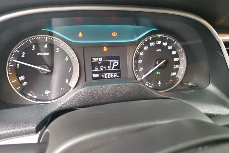 Used Buick GT 2019 15T Dual-Clutch Advanced Version China VI Standard Odometer Close Up
