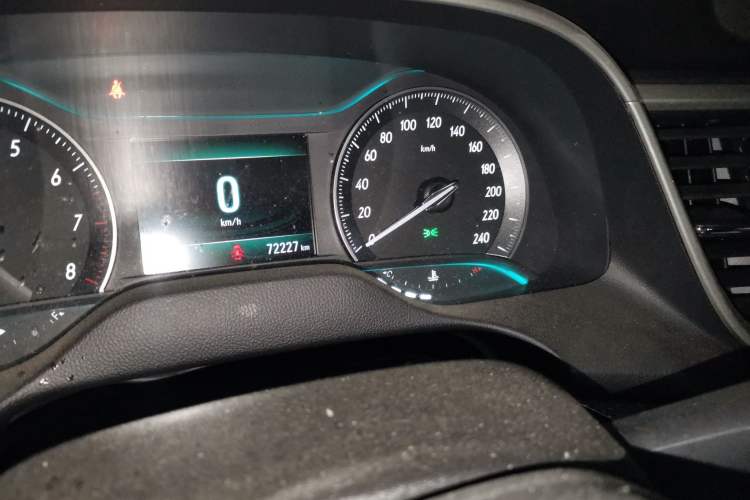 Used Buick GT 2019 18T Automatic Connected Elite Model China VI Standard Odometer Close Up