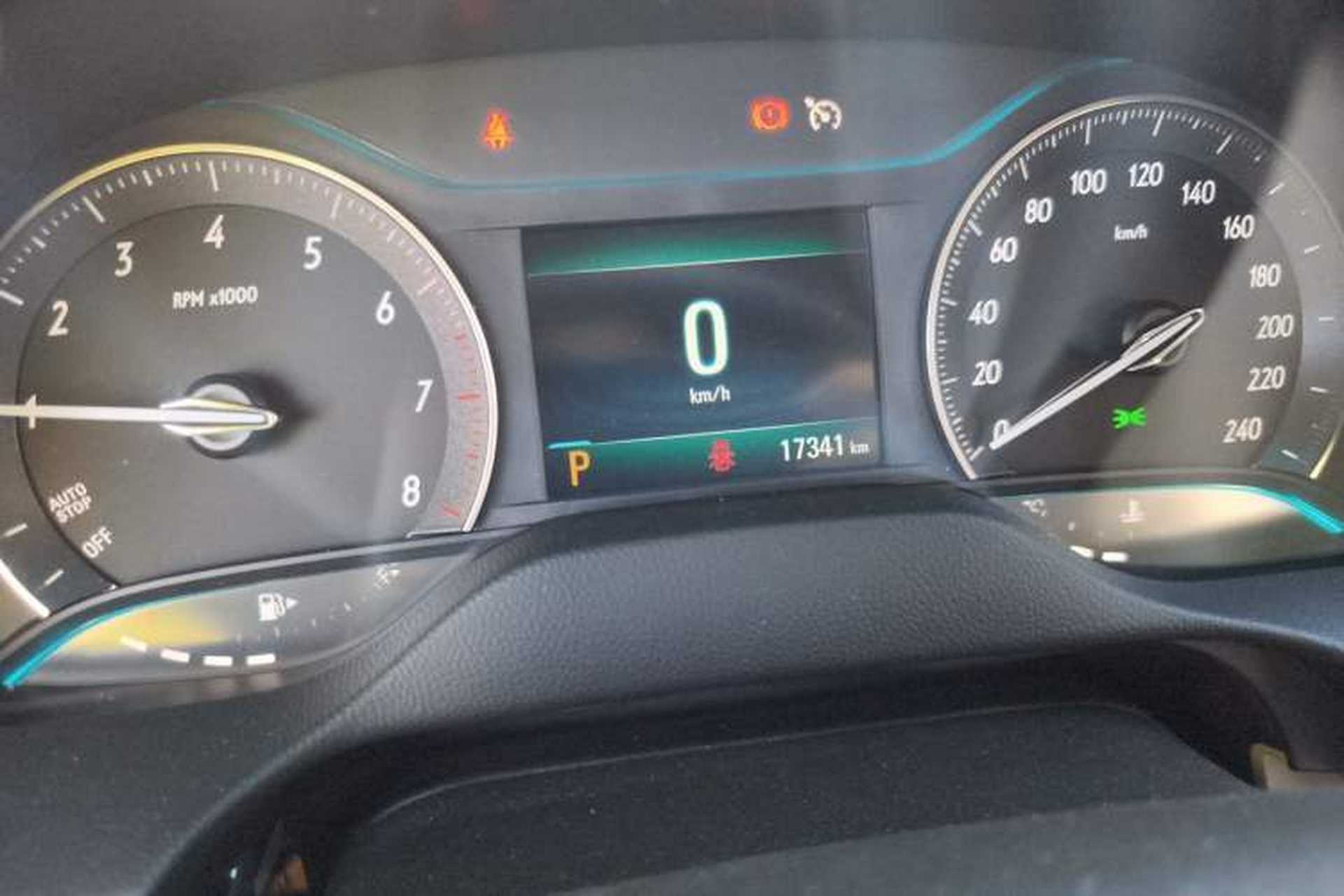 Used Buick GT 2019 15T Dual-Clutch Connected Elite Model China VI Odometer Close Up