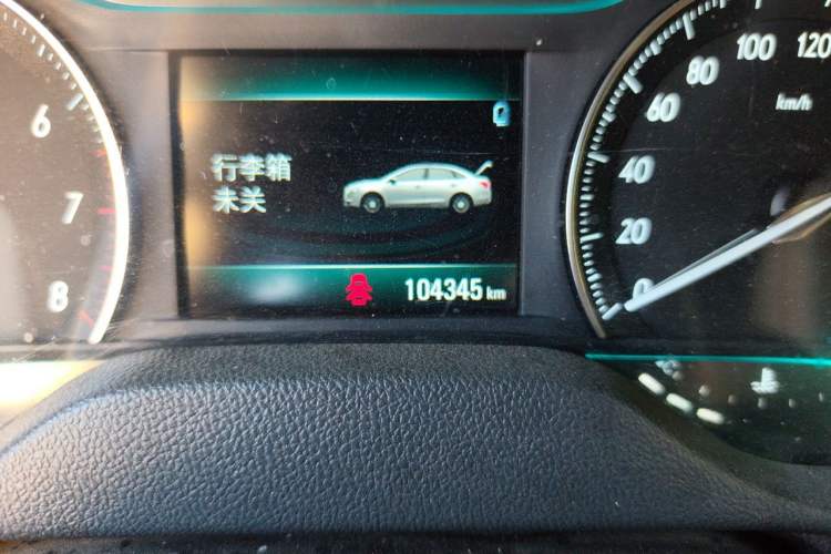 Used Buick GT 2019 15T Manual Elite Version China VI Standard Odometer Close Up